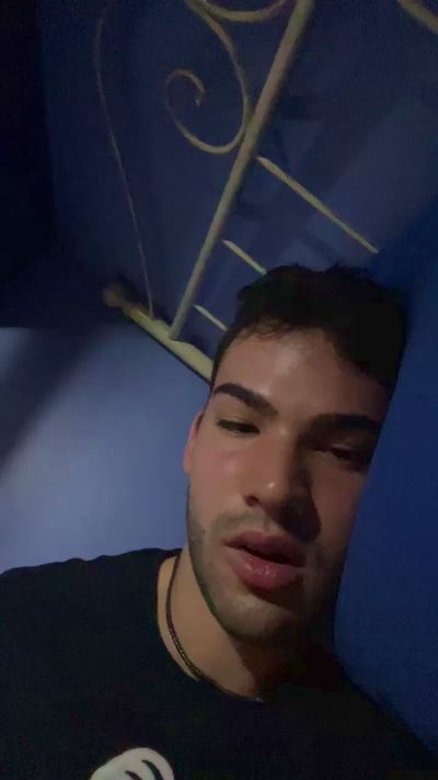 Thumbnail of LeoToscano00 - CAM4 live cam
