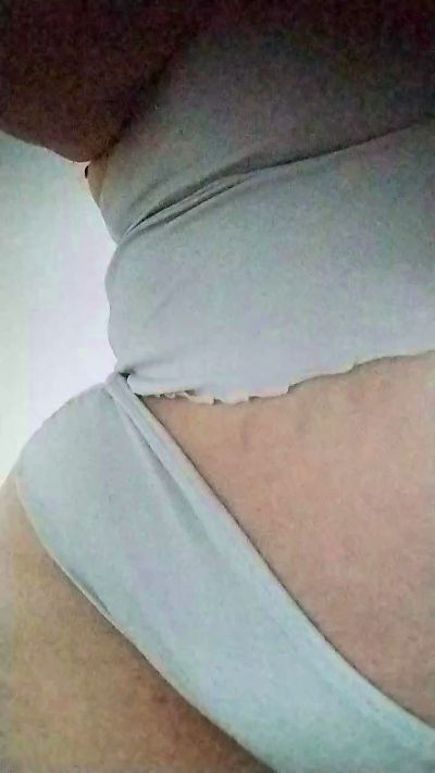 Thumbnail of Annebranquinhaa - CAM4 live cam