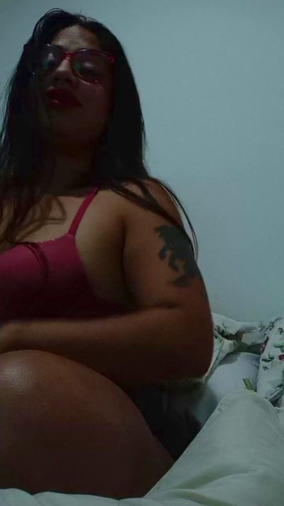 Thumbnail of Seleneamor32 - CAM4 live cam