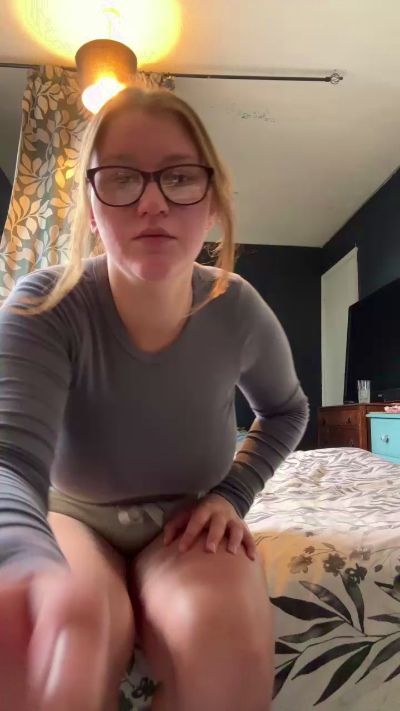 CAM4 female cam Bigbattygirl1