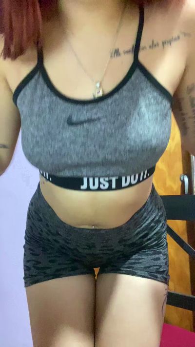 CAM4 female cam RoxxyLove_