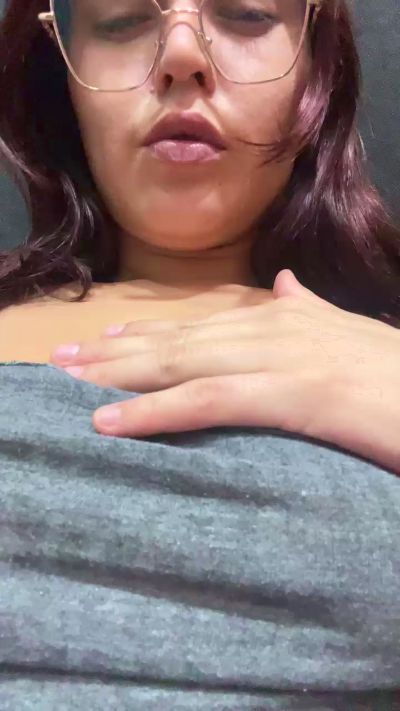 Thumbnail of emili_777 - CAM4 live cam