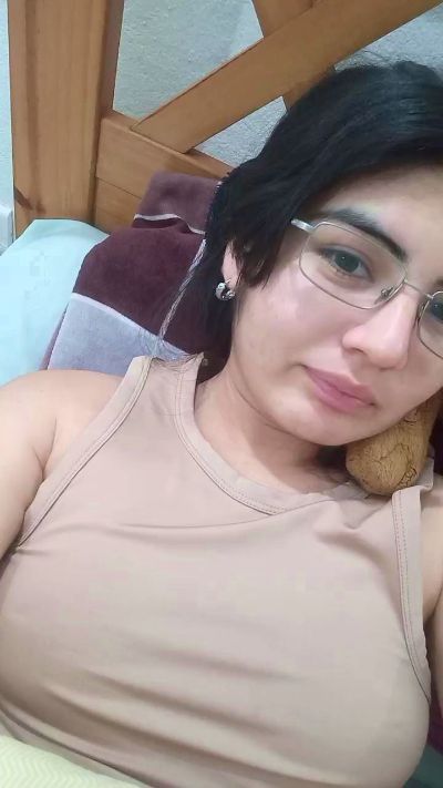 CAM4 female cam Hanna2775