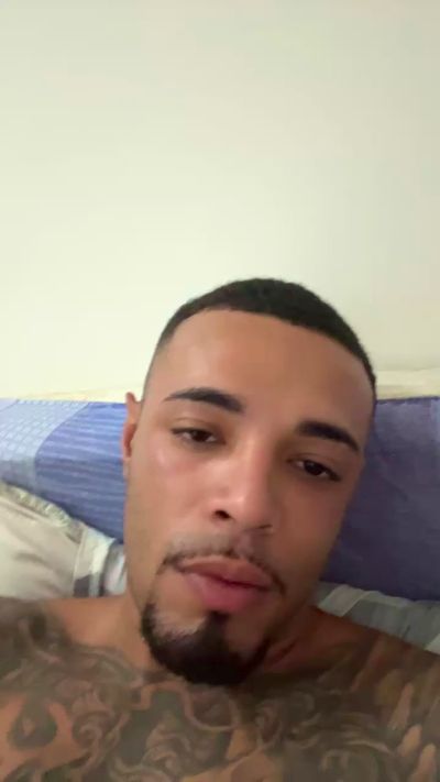 Thumbnail of gusthenrique2 - CAM4 live cam
