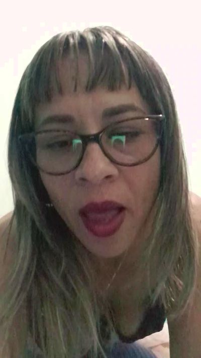 Thumbnail of Yanina_1 - CAM4 live cam