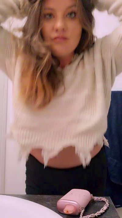 CAM4 female cam VictoriaSummer