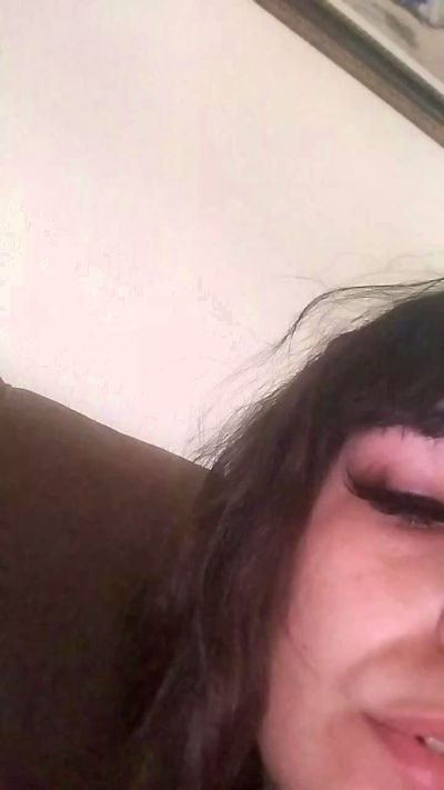 CAM4 female cam MIA_HOTB