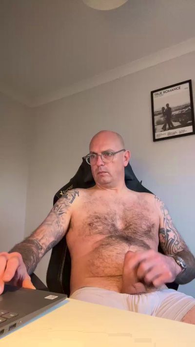 CAM4 male cam hornyhants1