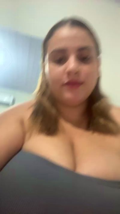 Thumbnail of Luizaapeituda - CAM4 live cam