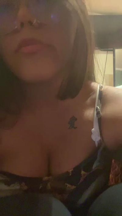 Thumbnail of Laurabunny69666 - CAM4 live cam