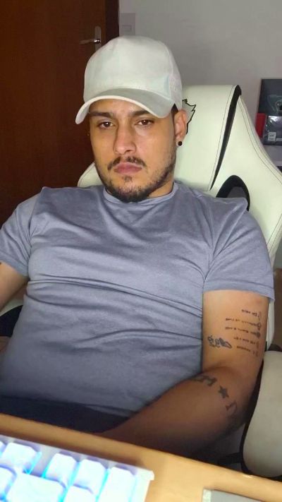 CAM4 male cam Mineirinhoot6