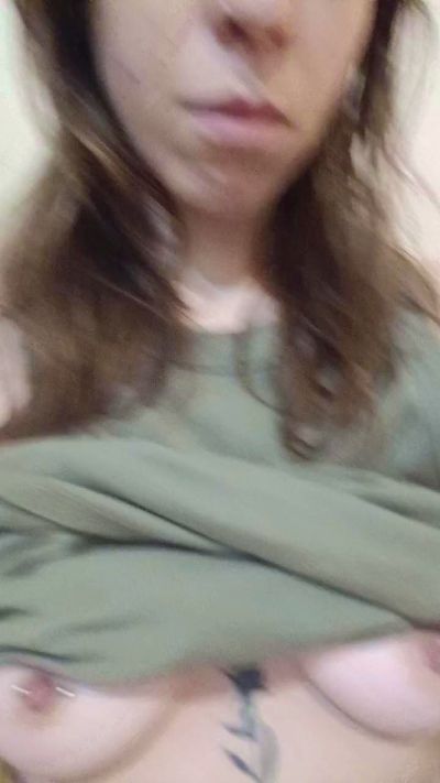Thumbnail of lunatic_heaven1 - CAM4 live cam