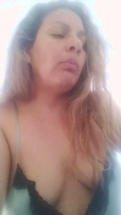 CAM4 female cam Magali43