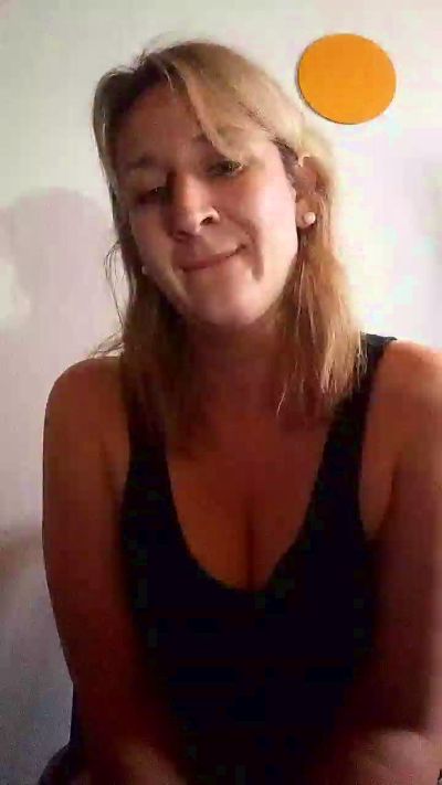 CAM4 female cam Lunitalinda3