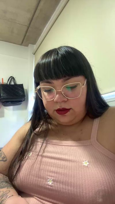 CAM4 female cam Jadecurvy_