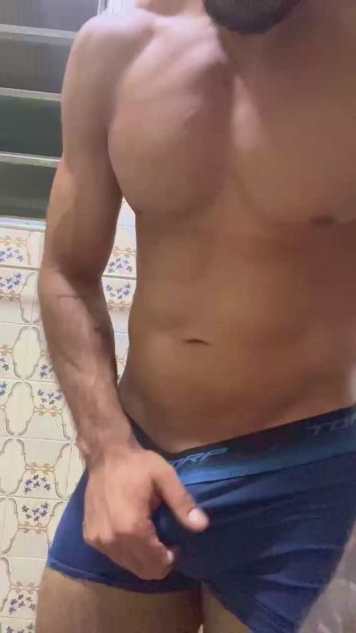 Thumbnail of roger2071 - CAM4 live cam
