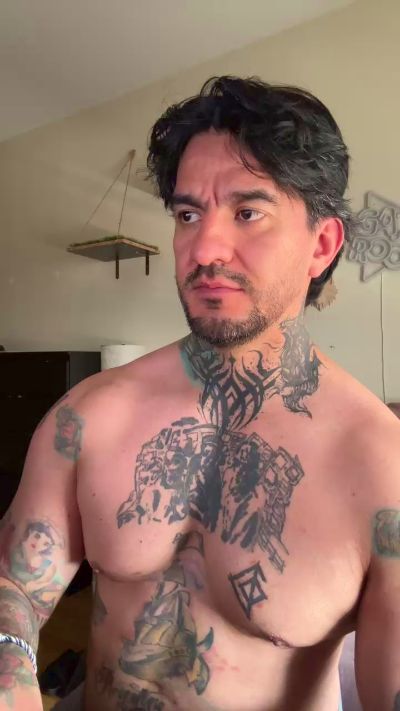 Thumbnail of Gisli_33 - CAM4 live cam