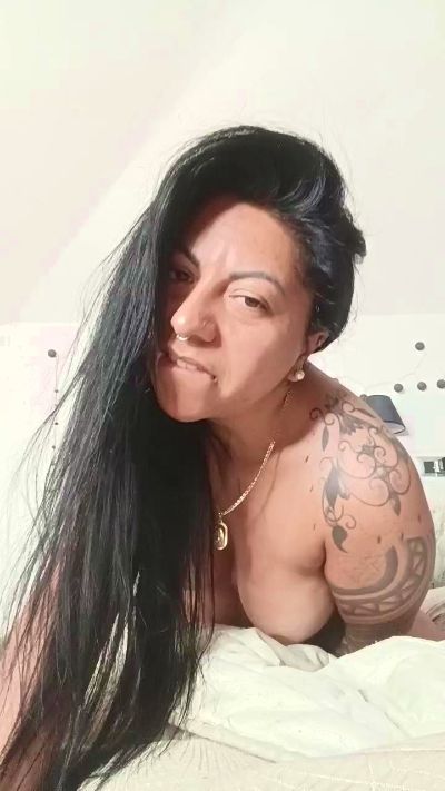 Thumbnail of Elizabeth_8085 - CAM4 live cam
