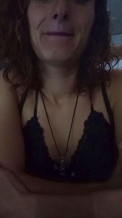 Thumbnail of melviolet - CAM4 live cam