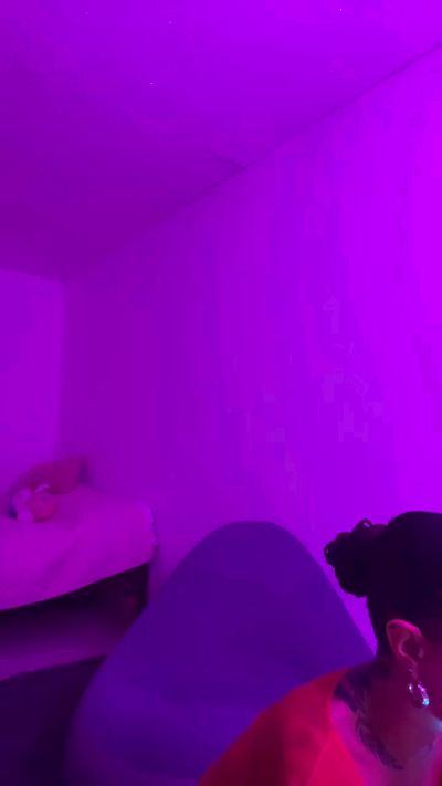 CAM4 female cam missdeviiil