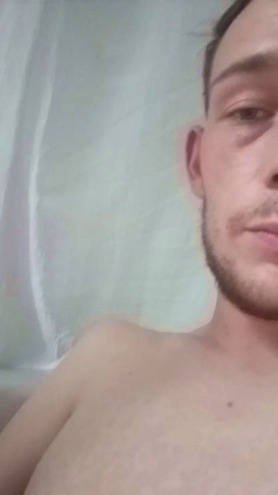 CAM4 male cam richieebisback1