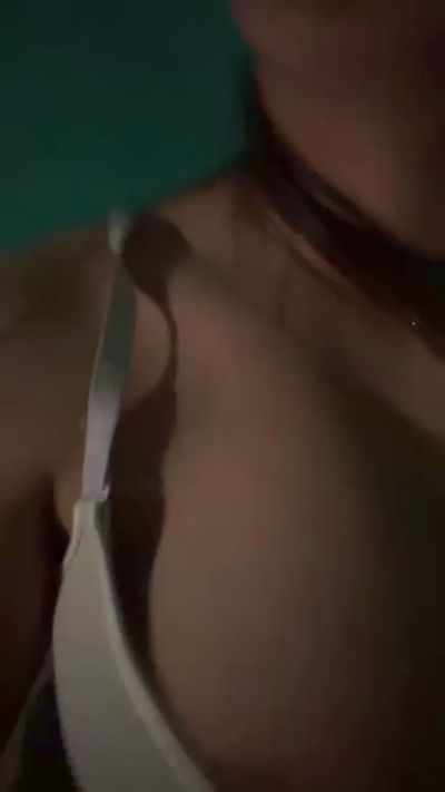 CAM4 female cam cereza7