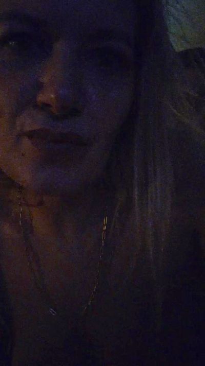 CAM4 female cam Arianabril