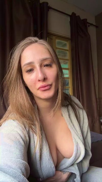 CAM4 female cam Isabely260