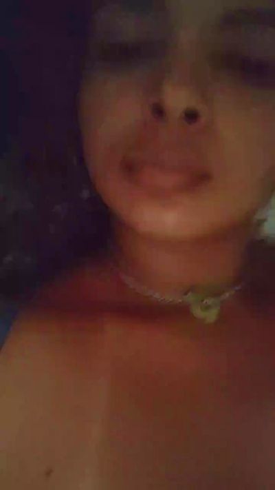 CAM4 female cam Mia_isis