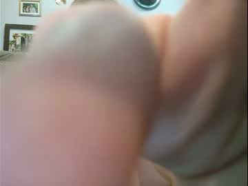 Thumbnail of atwnclwn - model live cam