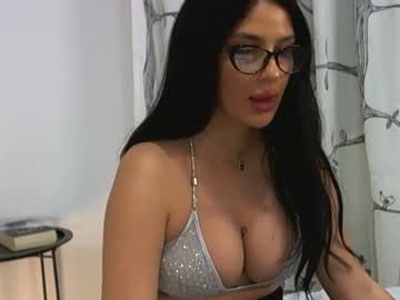 Live cam for luanaxdess