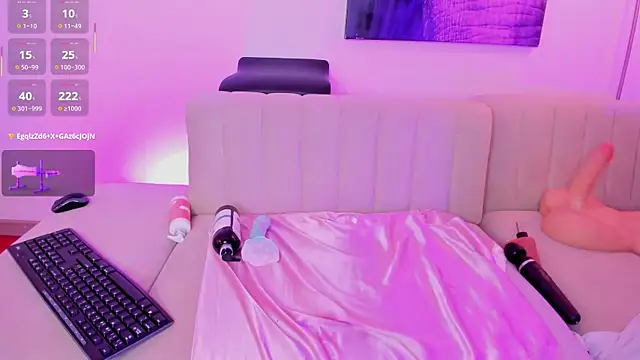 Stripchat cam girl chelssy7