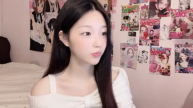Stripchat cam girl Smallmeow_