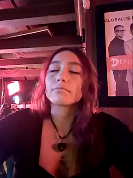 Stripchat cam girl NaughtyMooon