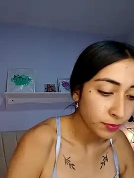 Stripchat cam girl Liah-0