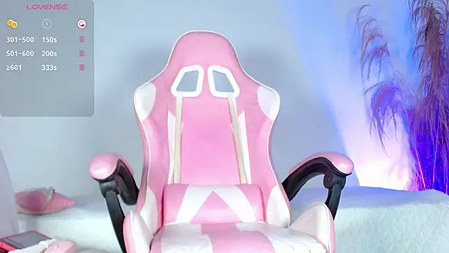 Stripchat cam girl AllieBloom