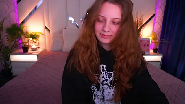 Stripchat cam girl CuteeFoxy