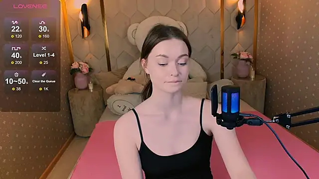 Stripchat cam girl MollyLittle