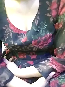 Stripchat cam girl Roshani_