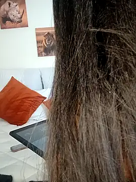 Stripchat cam girl Hannah_107