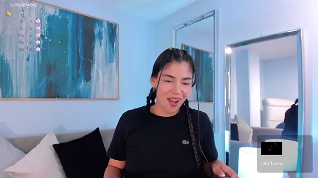 Stripchat cam girl MarianCortez_