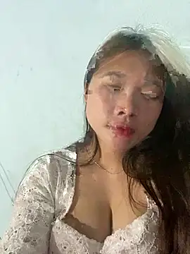 Stripchat cam girl Emxinh123cute