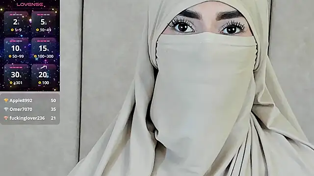 Stripchat cam girl _Zahiira_