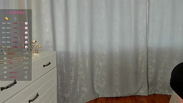 Stripchat cam girl DancingLuna