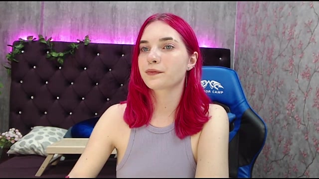 Stripchat cam girl Monica_isHot