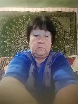 Stripchat cam girl CrystalLime6411