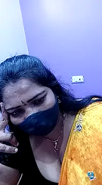 Stripchat cam girl thanuja24