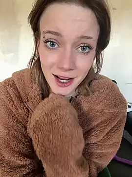 Stripchat cam girl SkylaRayy
