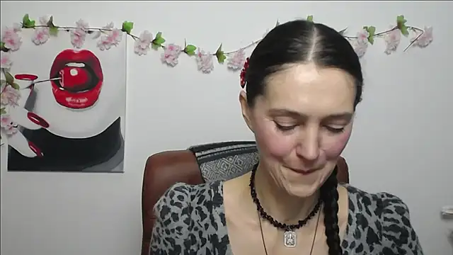 Stripchat cam girl TayaFinch
