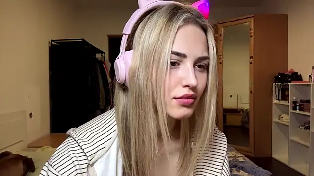 Stripchat cam girl Evva_mayy